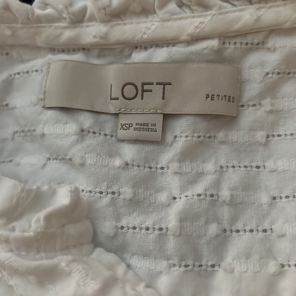 Loft NWOT spring /summer top - Picture 10 of 11